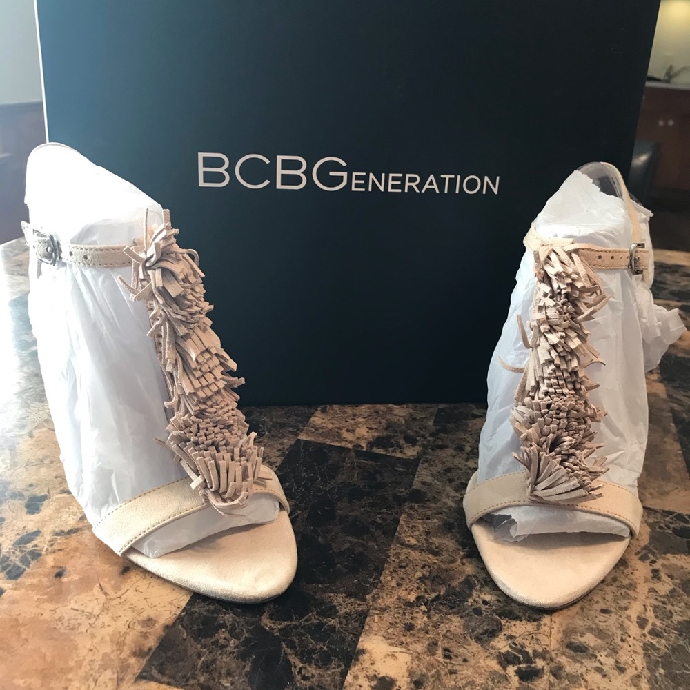 Heels - Picture 2 of 3